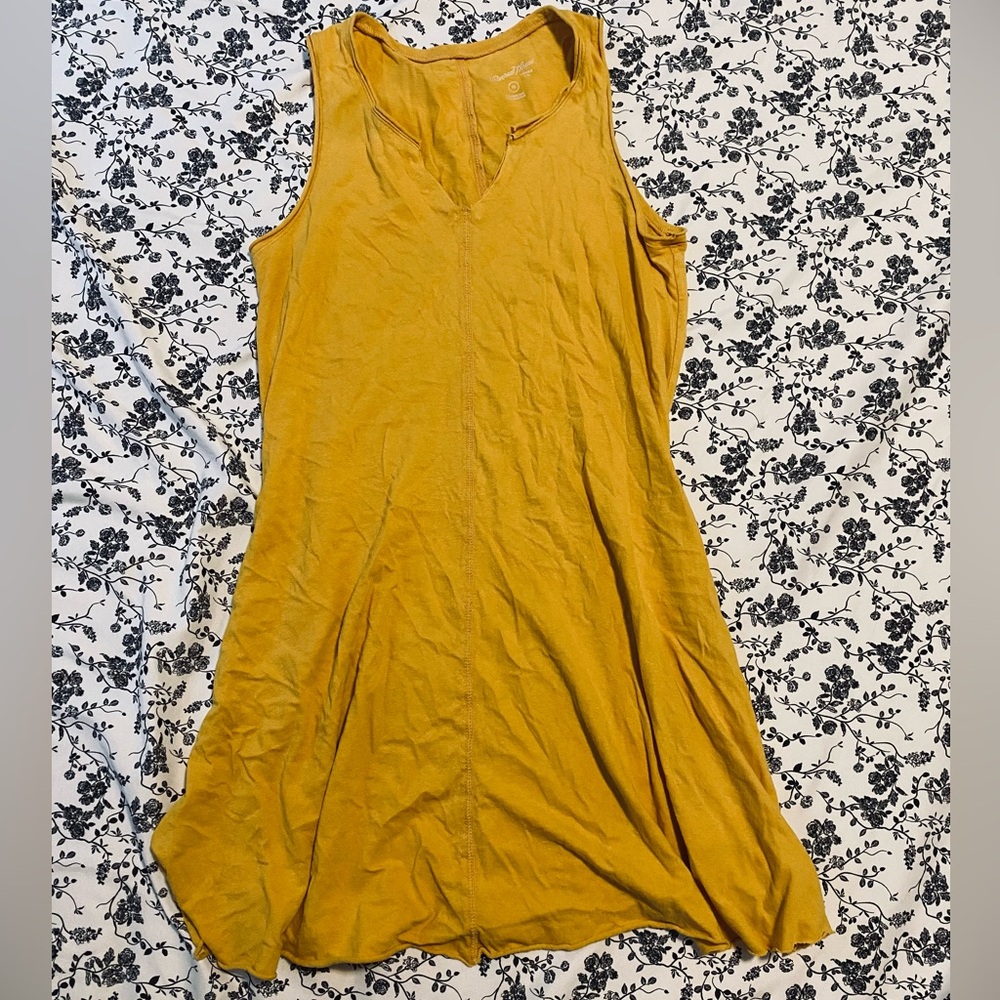 Universal Thread Yellow Sleeveless Tunic